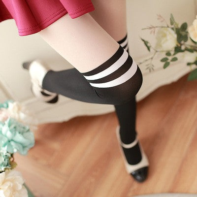 2 White Lines Stockings